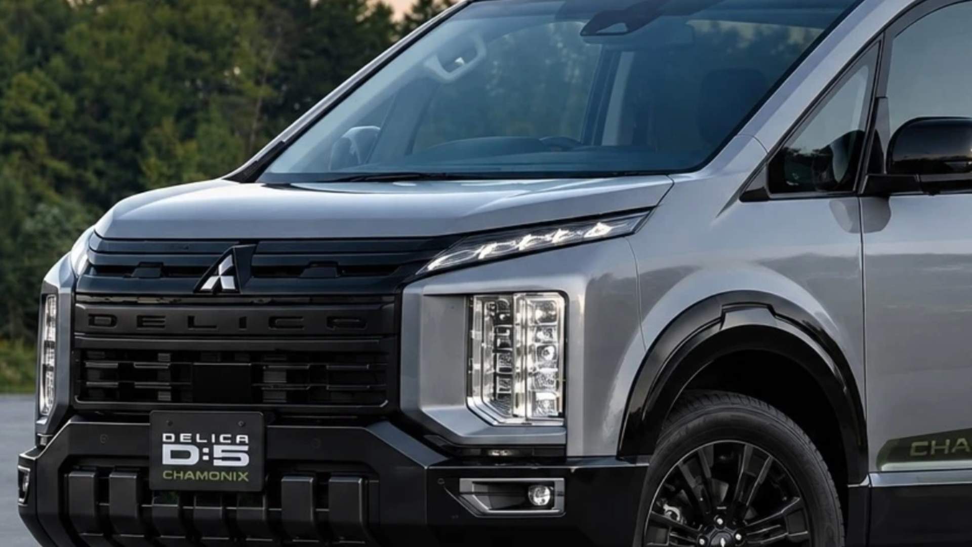 Mitsubishi готовит к зимнему сезону новую Delica D:5 Chamonix 1 Mitsubishi готовит к зимнему сезону новую Delica D:5 Chamonix